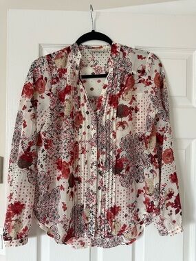 Abercrombie & Fitch Red and Cream Floral Button Blouse